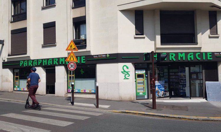 Film pour vitrine de pharmacie à Paris - PRAZDO